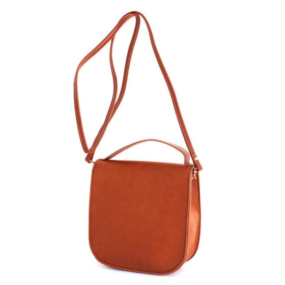 BROOKLYN Crossbody Bag - 3 colors - Picture 4 of 5